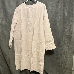 Item 135 3/4 sleeve brown linen top